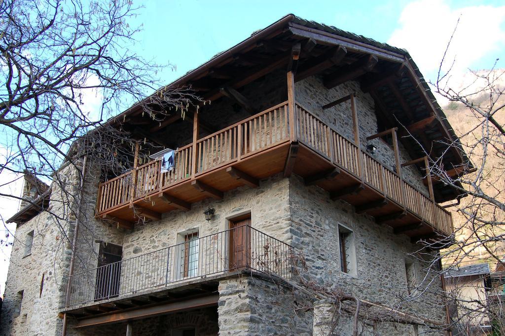Bed and Breakfast Il Nocciolo à Bard Extérieur photo